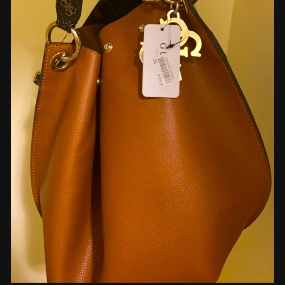 GG purse